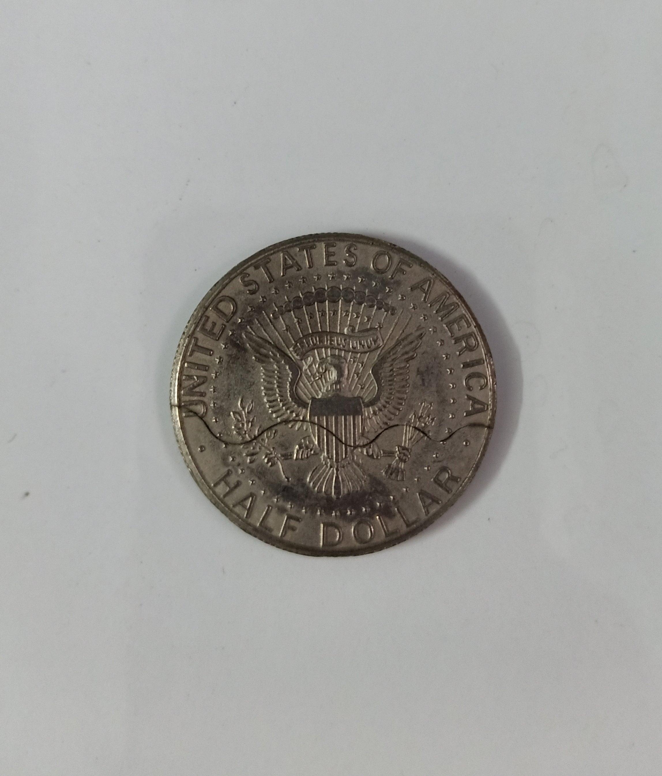 Half Dollar Bite Coin V2 MAGIC SHOP